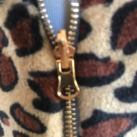 Reversible quilted vest - Picture 8 of 10